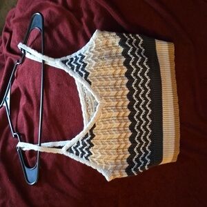 American Eagle crop top